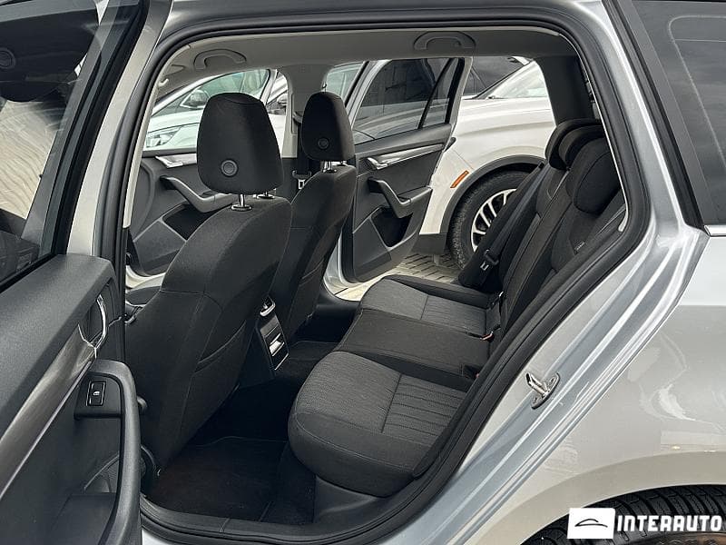 2020 Skoda Octavia — Miniatură 13