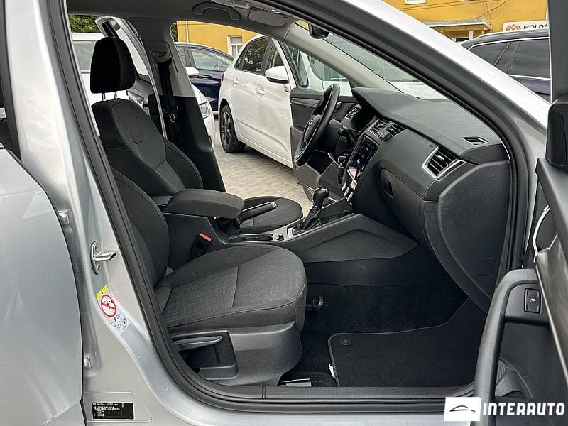 2020 Skoda Octavia — Miniatură 15