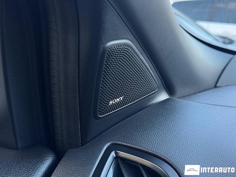 2018 Ford Kuga — Miniatură 17