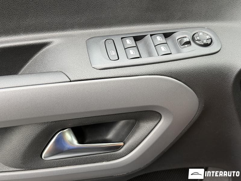 2024 Toyota Proace — Miniatură 7