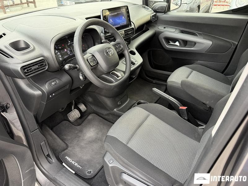 2024 Toyota Proace — Miniatură 9