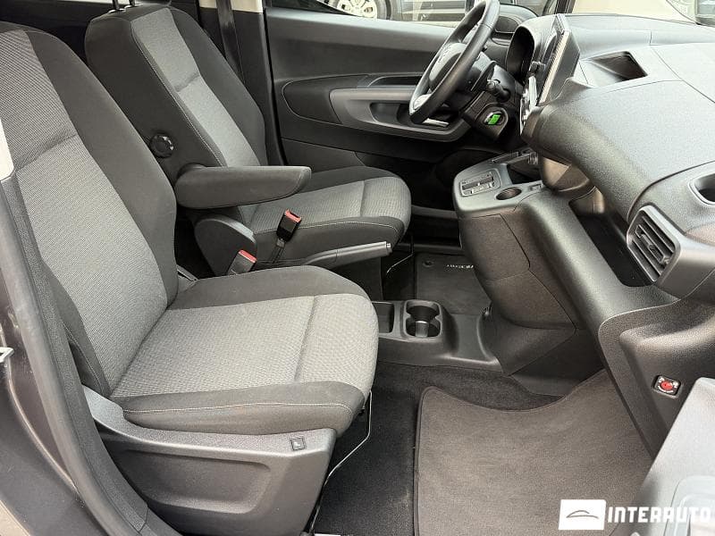 2024 Toyota Proace — Miniatură 16