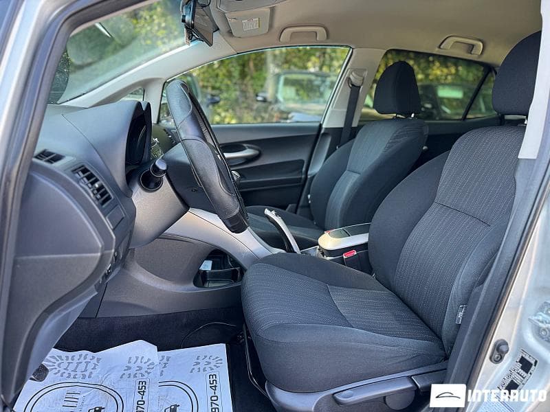 2009 Toyota Auris — Miniatură 6