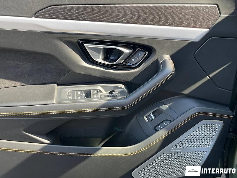 2019 Lamborghini Urus — Miniatură 6