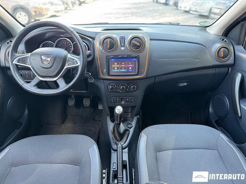 2017 Dacia Sandero Stepway — Miniatură 11