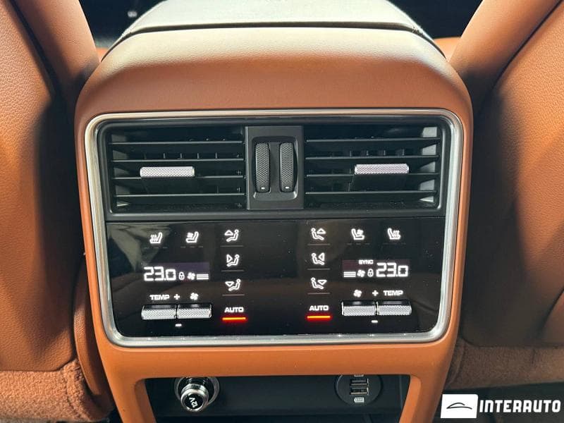 2018 Porsche Cayenne — Miniatură 23