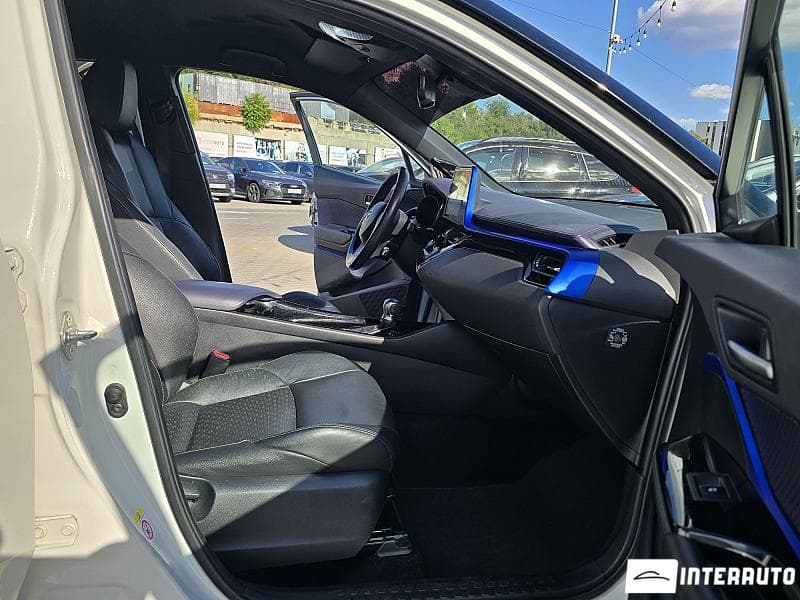 2018 Toyota C-HR — Miniatură 14