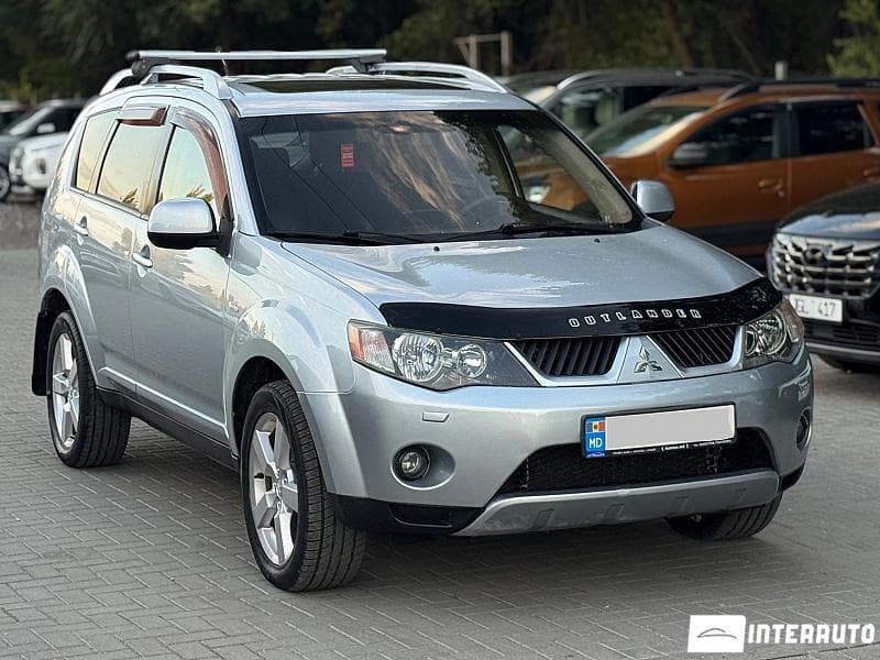 2008 Mitsubishi Outlander — Miniatură 3
