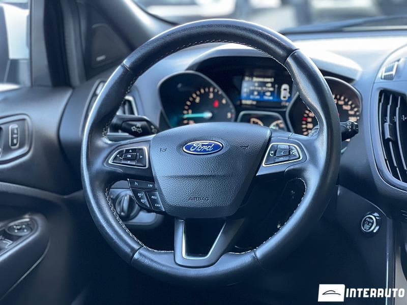 2017 Ford Kuga — Miniatură 8