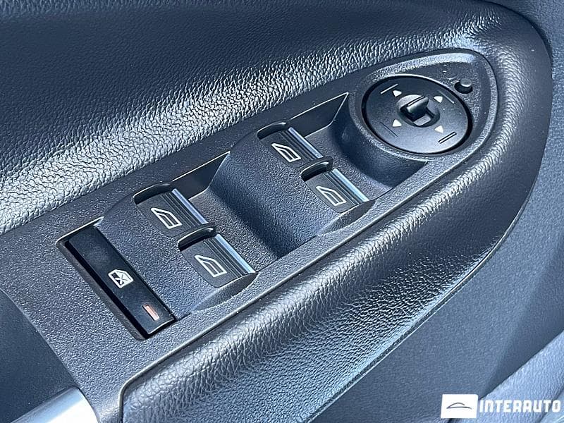 2017 Ford Kuga — Miniatură 5
