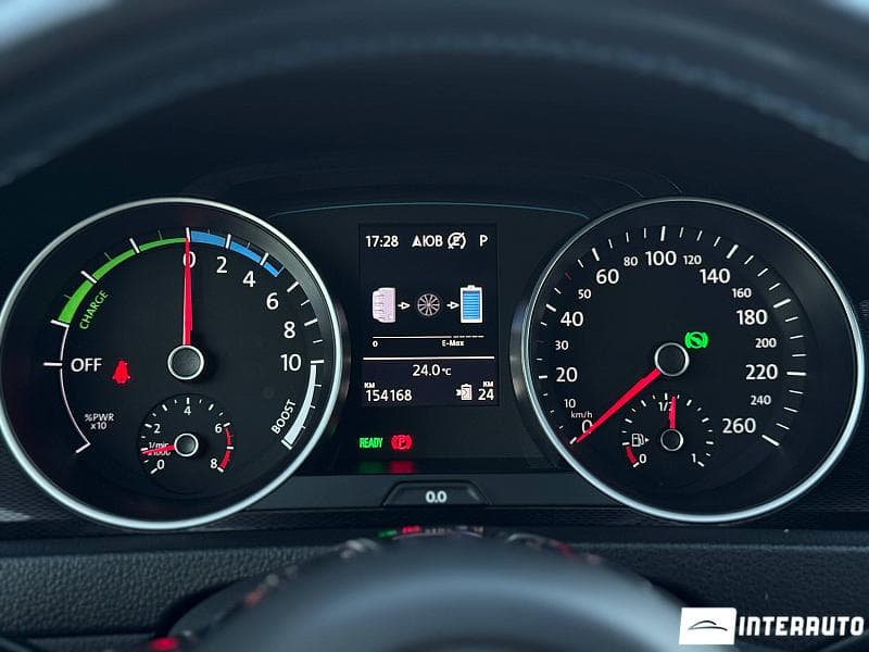 2015 Volkswagen Golf GTE — Miniatură 7