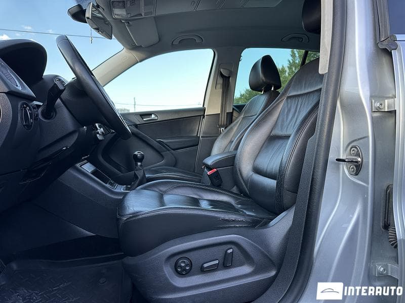2010 Volkswagen Tiguan — Miniatură 5