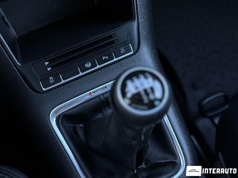 2010 Volkswagen Tiguan — Miniatură 16