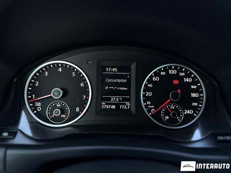 2010 Volkswagen Tiguan — Miniatură 13