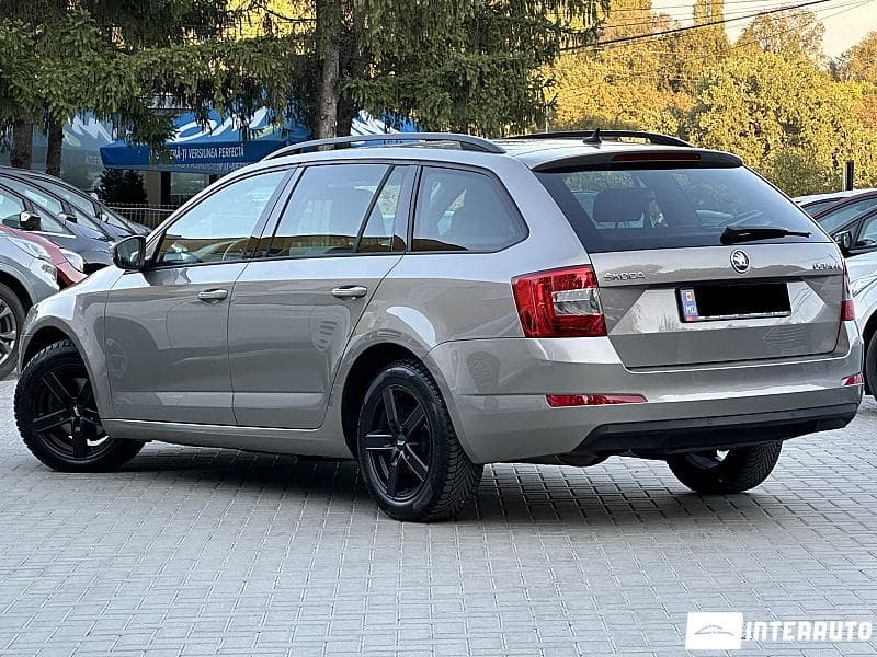 2016 Skoda Octavia — Miniatură 4