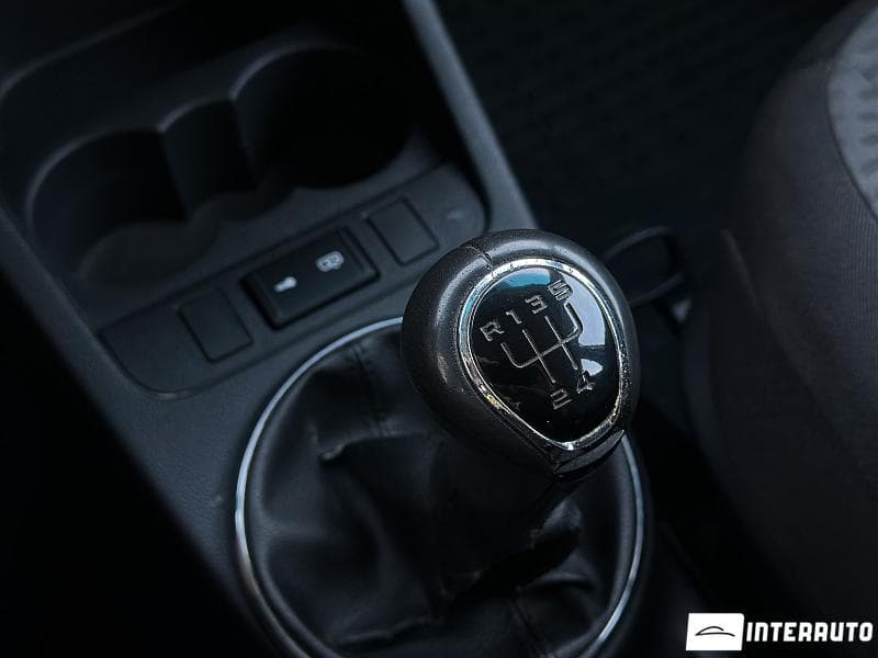 2010 Skoda Fabia — Miniatură 13