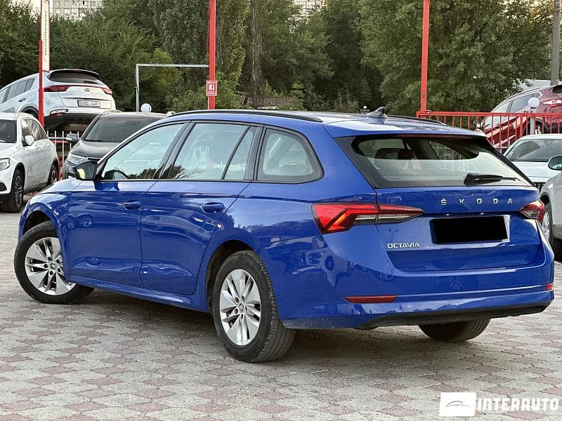 2020 Skoda Octavia — Miniatură 3