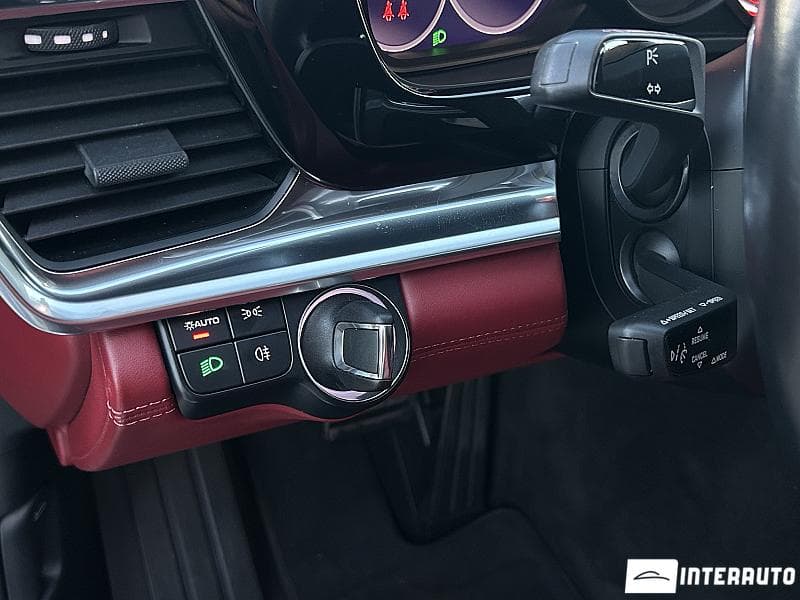 2022 Porsche Panamera 4 — Miniatură 8