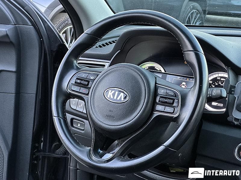 2017 Kia Niro — Miniatură 7