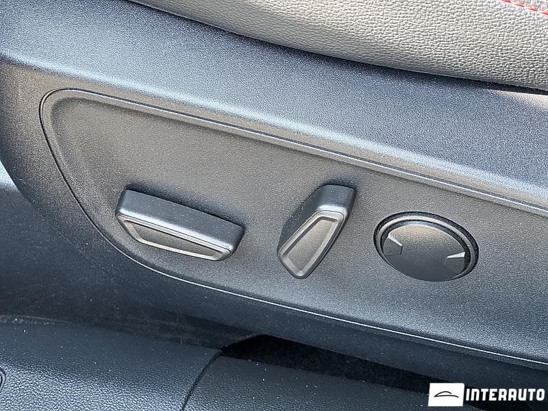 2021 Ford Kuga — Miniatură 18