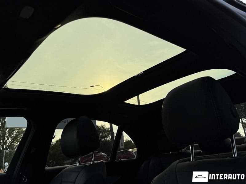 2020 Mercedes E 300e — Miniatură 20