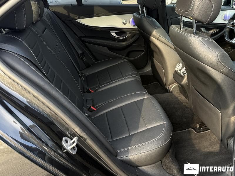2020 Mercedes E 300e — Miniatură 22