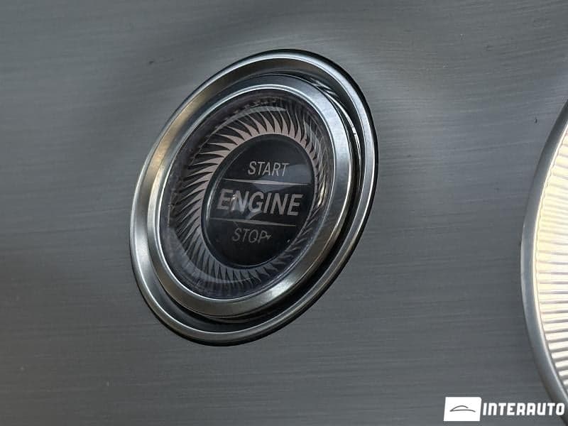 2020 Mercedes E 300e — Miniatură 13