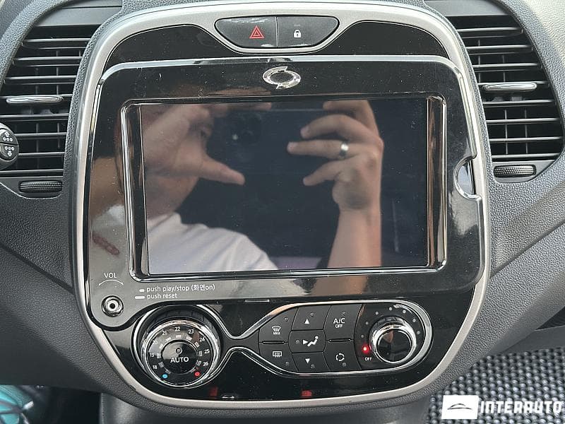 Renault Captur 2017 — Миниатюра 9