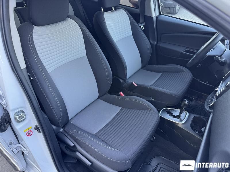 2018 Toyota Yaris — Miniatură 8