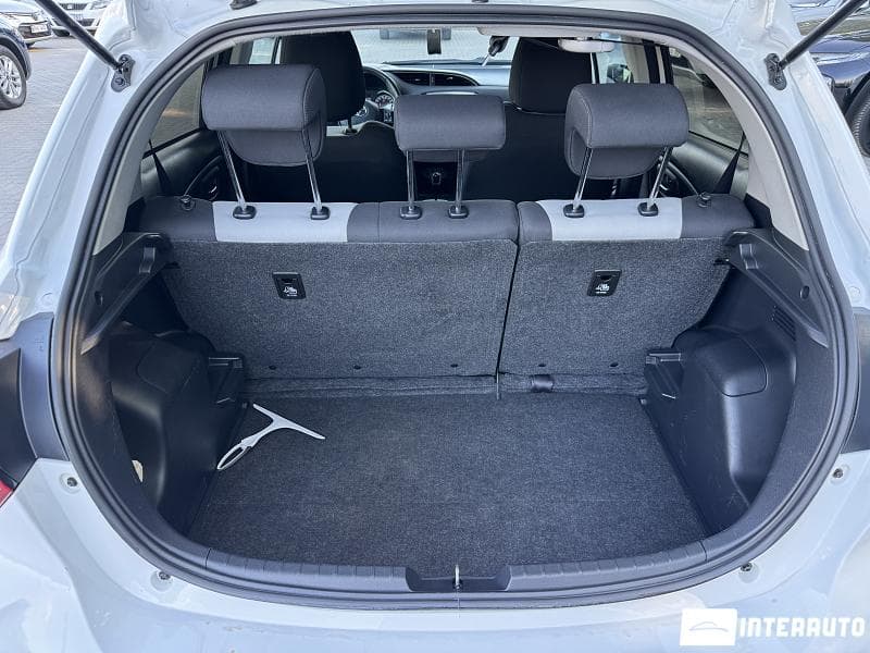 2018 Toyota Yaris — Miniatură 5