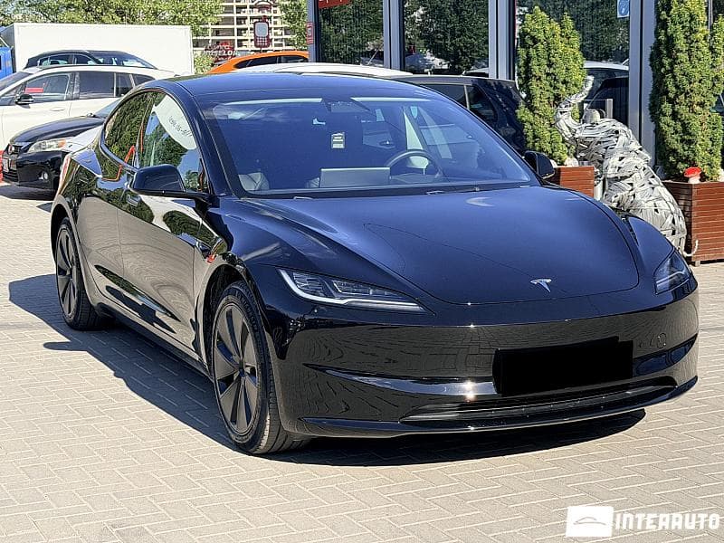 2023 Tesla Model 3 — Miniatură 3