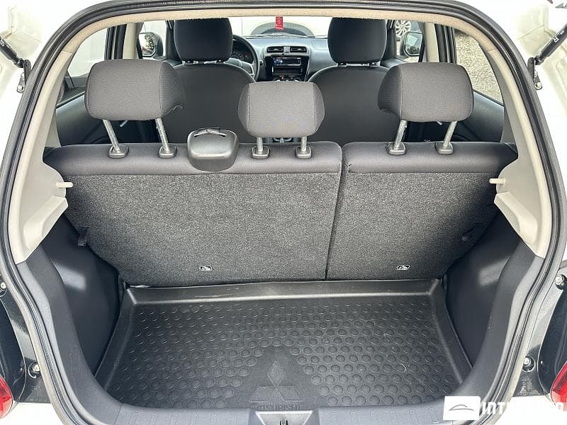 2019 Mitsubishi Space Star — Miniatură 17