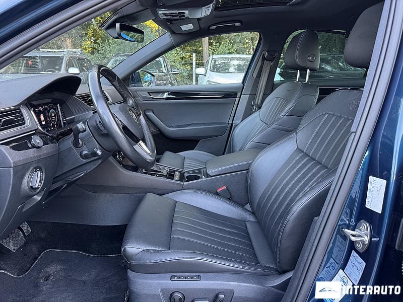 2019 Skoda Superb — Miniatură 8