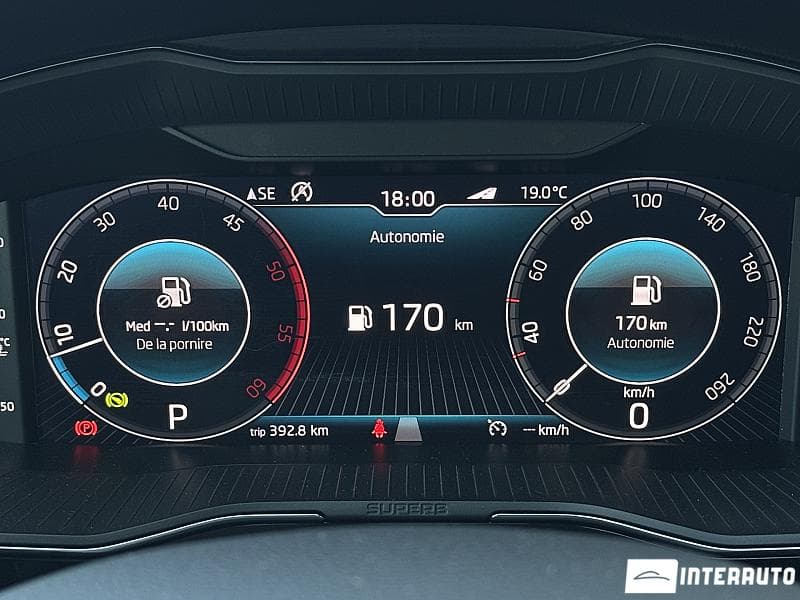 2019 Skoda Superb — Miniatură 12