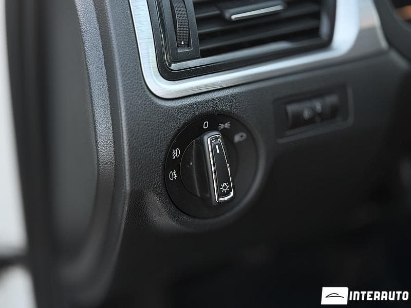 Skoda Rapid 2015 — Миниатюра 8