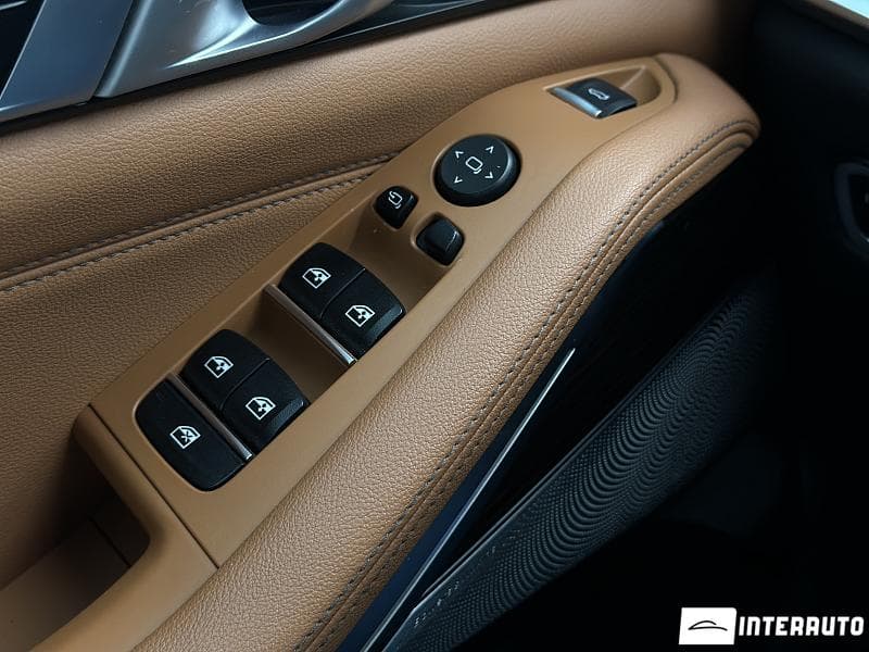 2019 BMW X5 4.0i — Miniatură 18