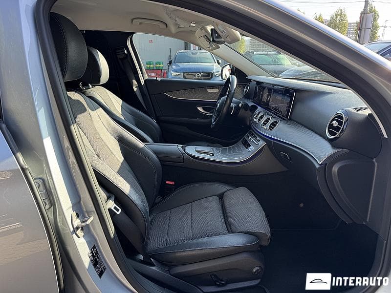 2020 Mercedes E 200 — Miniatură 18