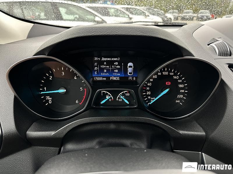 2017 Ford Kuga — Miniatură 8