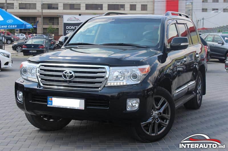 2013 Toyota Land Cruiser