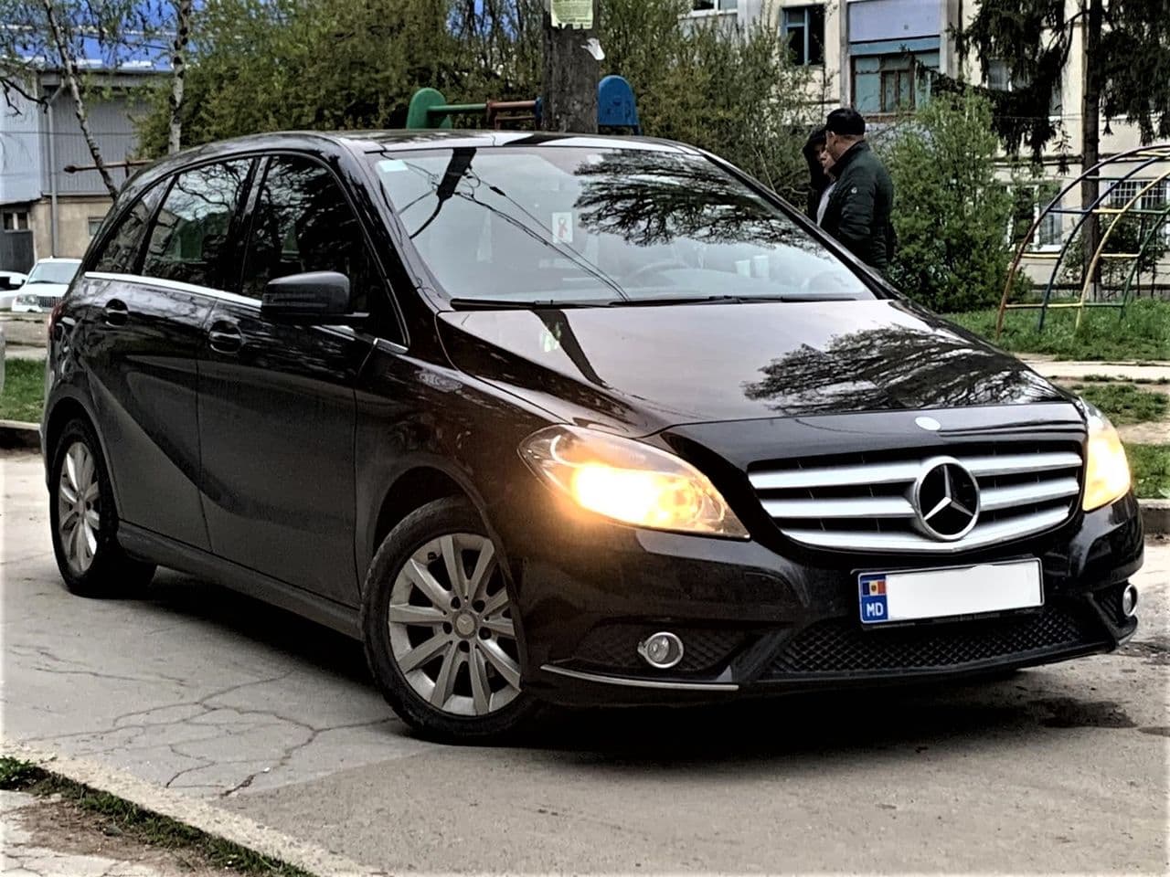 Mercedes B 180