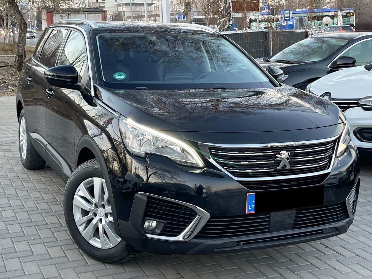 2017 Peugeot 5008
