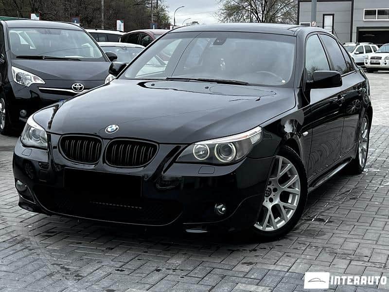 2004 BMW 525