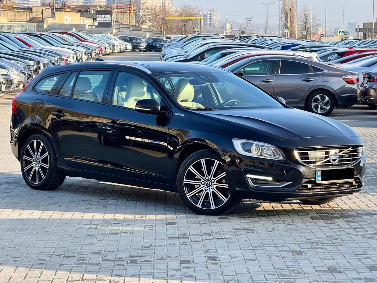 2016 Volvo V 60