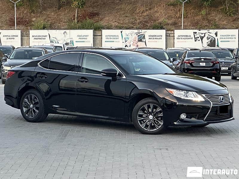 2015 Lexus ES 300h