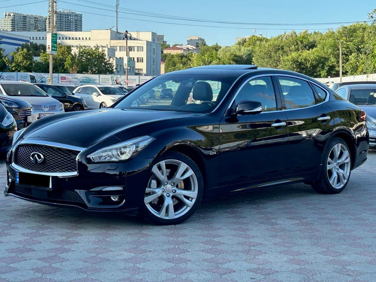 2018 Infiniti Q70