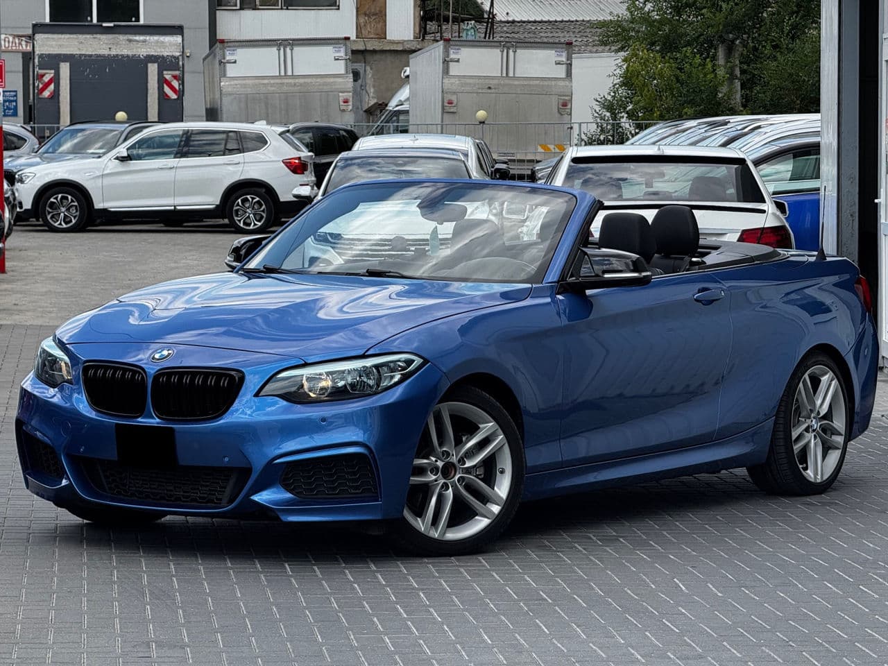 BMW 228i