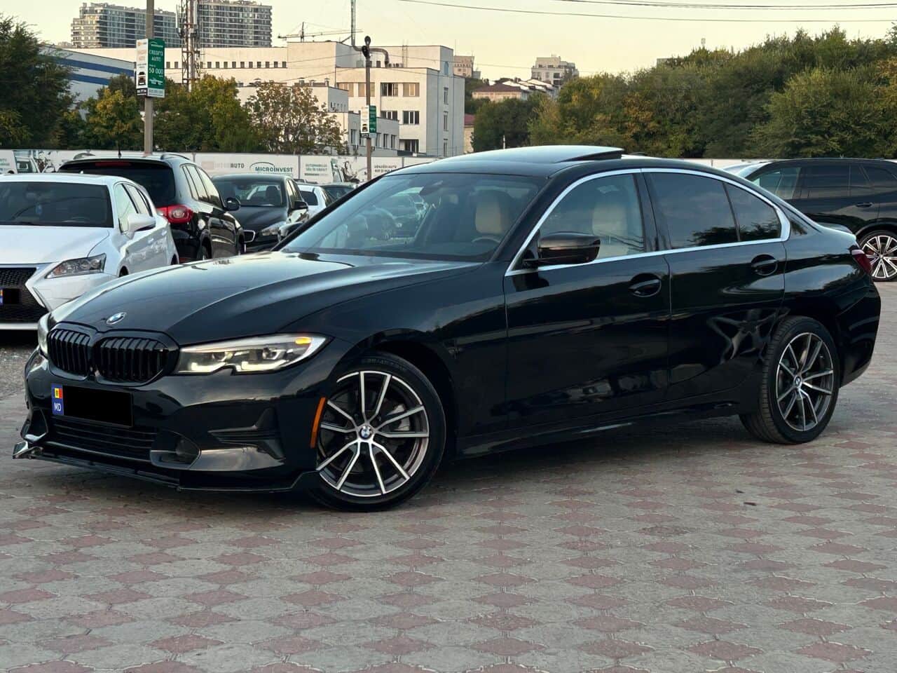 2019 BMW 330