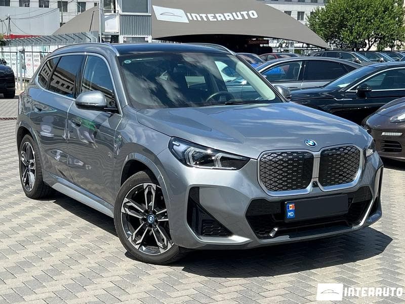 BMW iX1 xDrive30