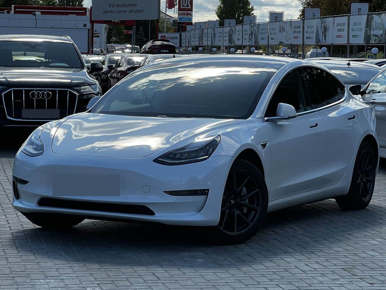Tesla Model 3 2019